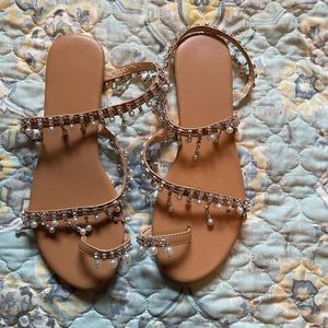 *SALE* Sandals! NEVER WORN! 🤩 NWOT